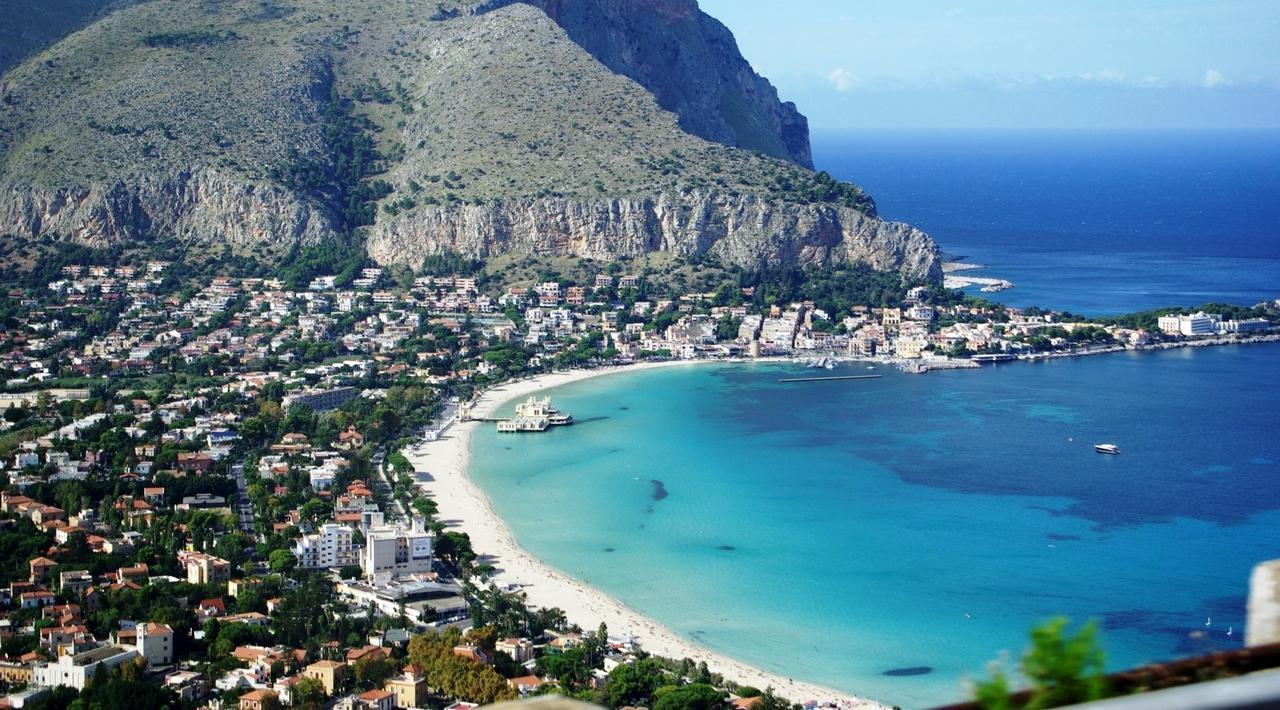 Mondello Suites Flh - Gorgonia Apartment *